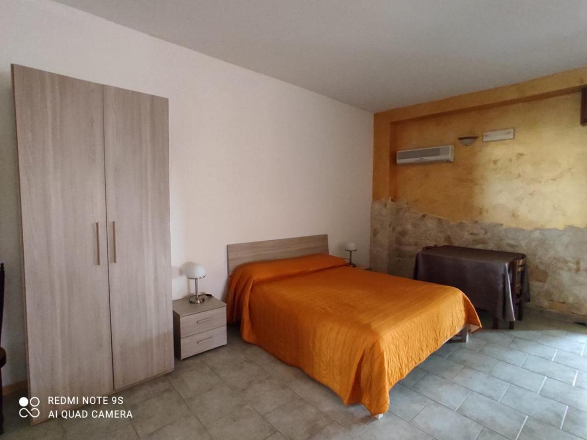B&B Borgo Pileri Mazzarino Exterior foto